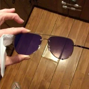 Quay Australia | Accessories | Last Rare Quay High Key  display picture 3